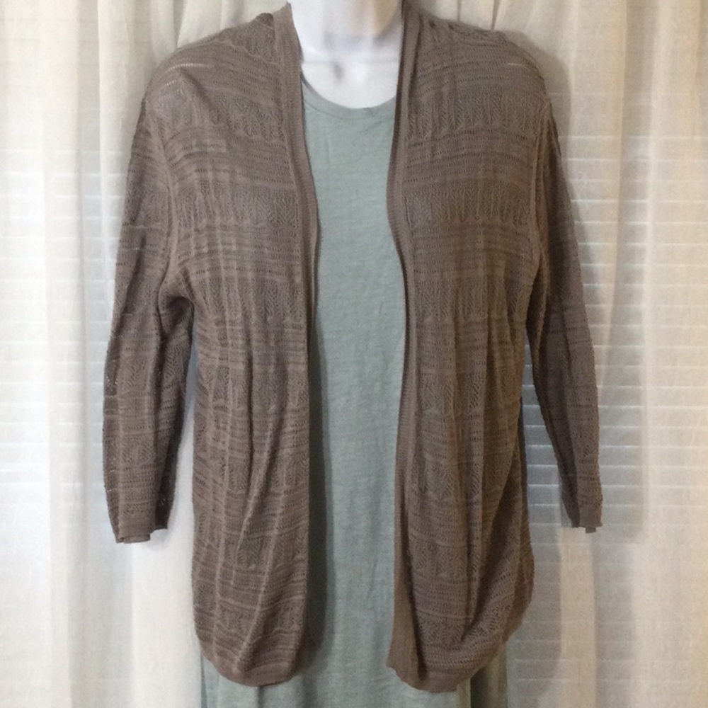 I ♥️ Ronson Gray Lace Cardigan Size M